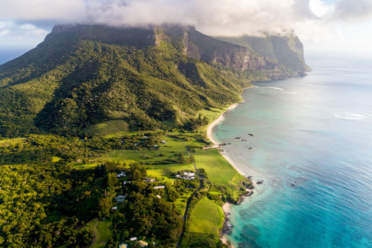 /photos/shares/Australia/0Islands/LordHowe/lordhowe5.jpeg